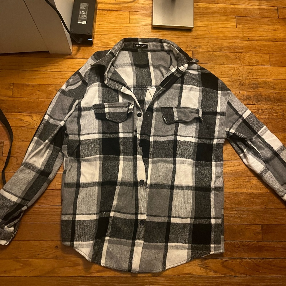 Black flannel NWOT